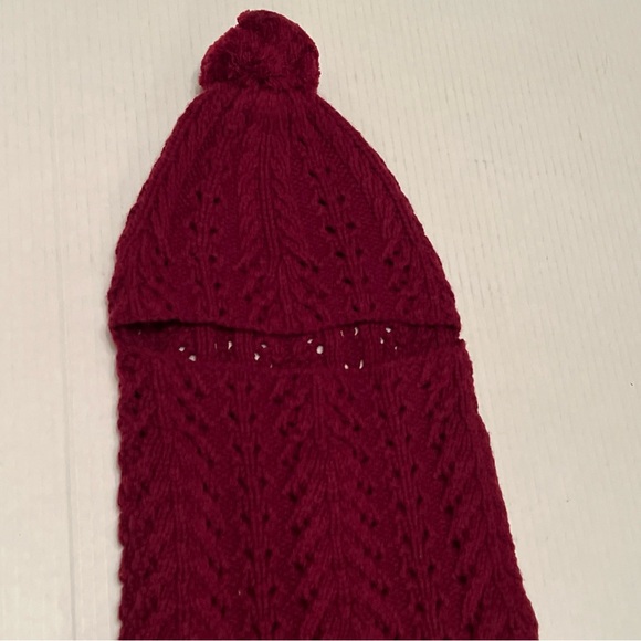 Luxton S-M Balaclava Hood Scarf Hat Burgundy - Picture 3 of 12
